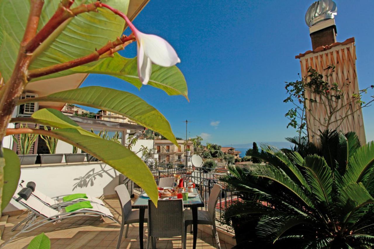 Casa Cloe Lägenhet Taormina Exteriör bild